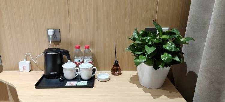 天湖凯越宾馆(焉耆县二十七团中学店)图片