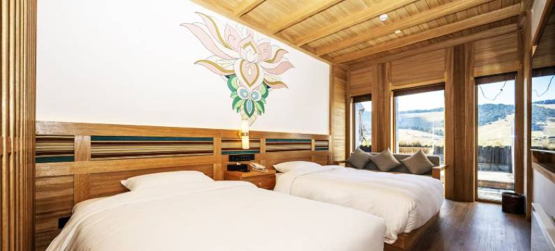 木里长海隐柏酒店图片