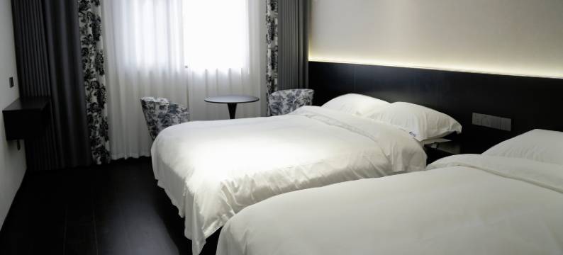 蓝色书签陶艺民宿(陶溪川店)图片