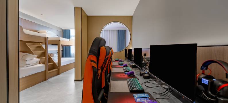 竞界云居电竞酒店(鄂州南浦路店)图片