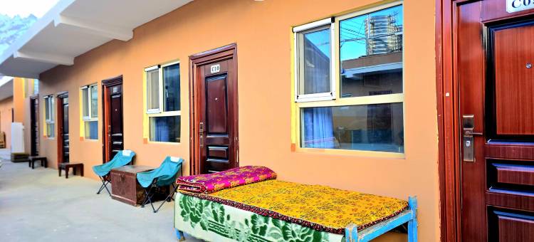 塔什库尔干漫山野雪度假屋图片