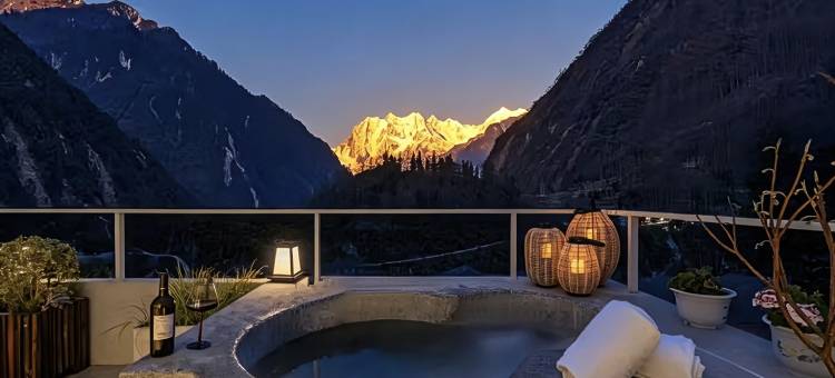 海螺沟云屿曦·山野星空·私汤温泉·ChillVibes·雪山观景度假美宿图片