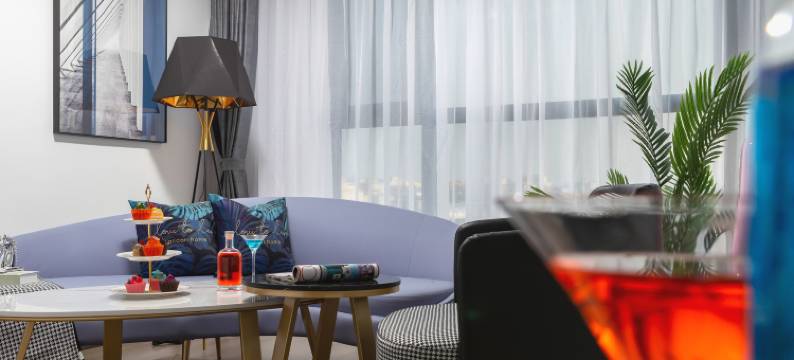 Min香谧设计美宿(三亚湾凤凰国际机场店)图片