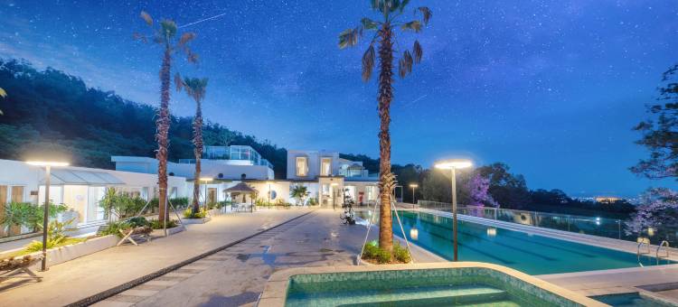 云躲一号私汤泳池院子图片