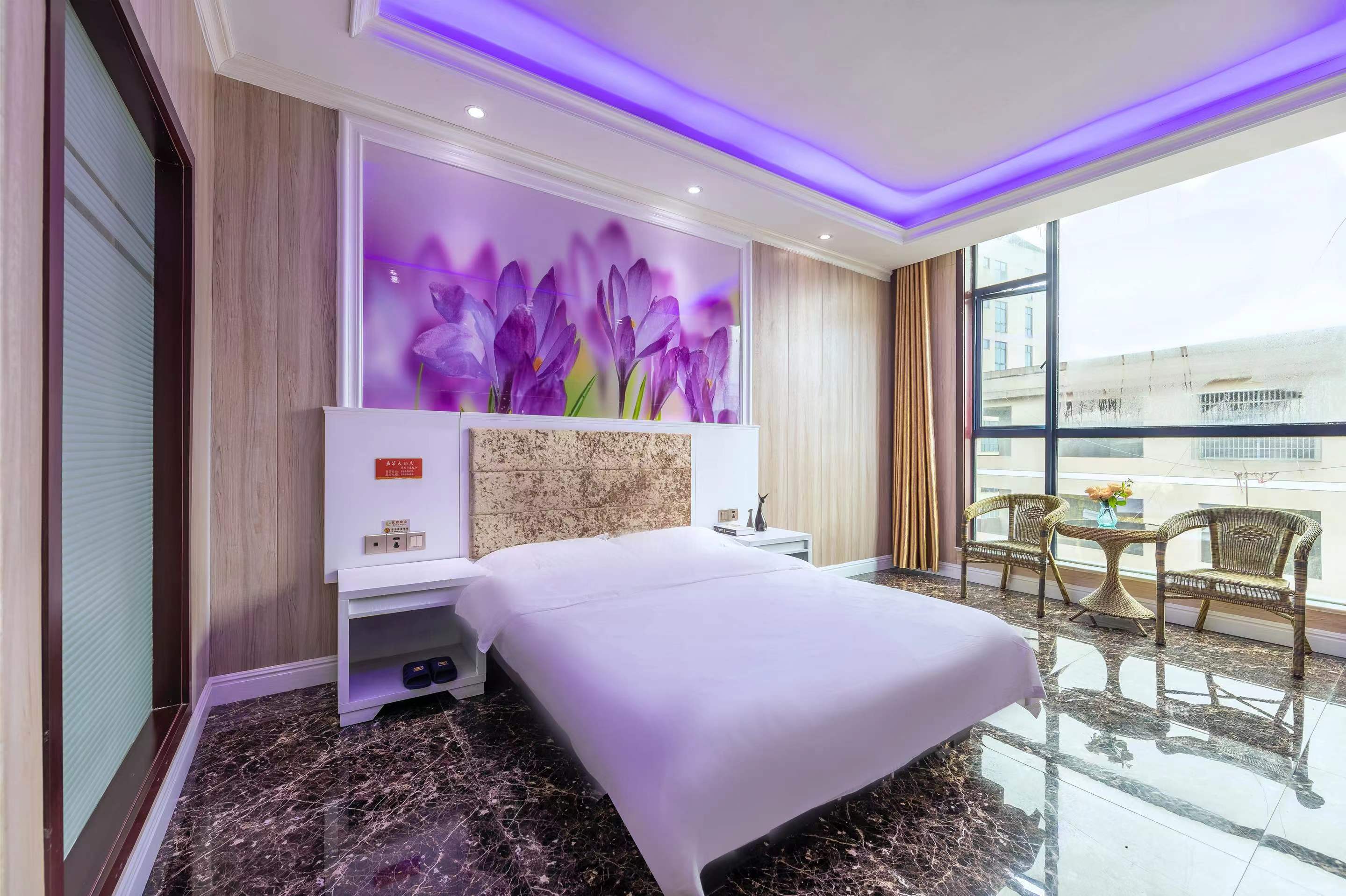 Jiahua Hotel (Wanzaitanyu Branch) Hotel Overview