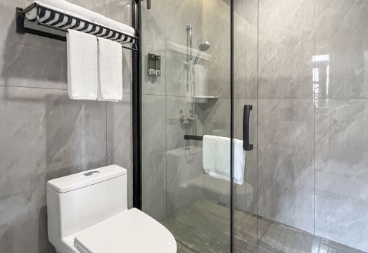 Chuanqi Hotel Hotel Overview