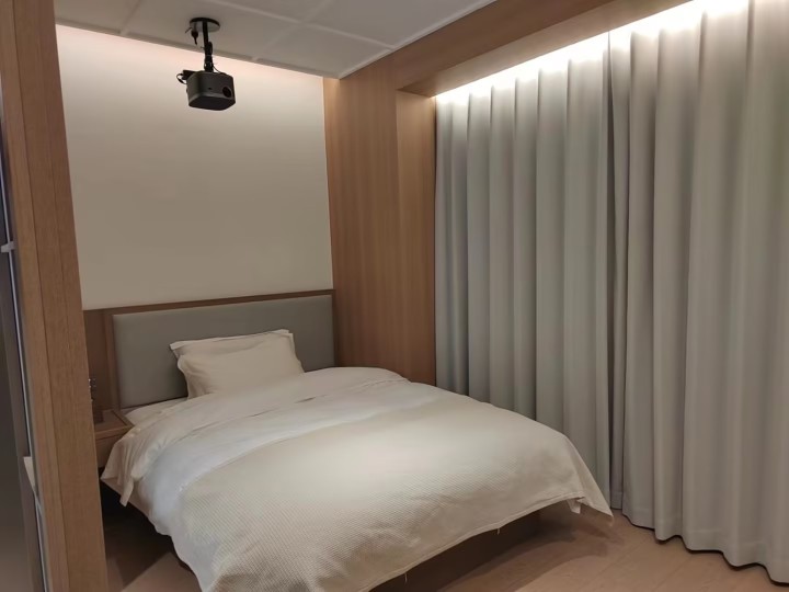 Alley HomestayOver view