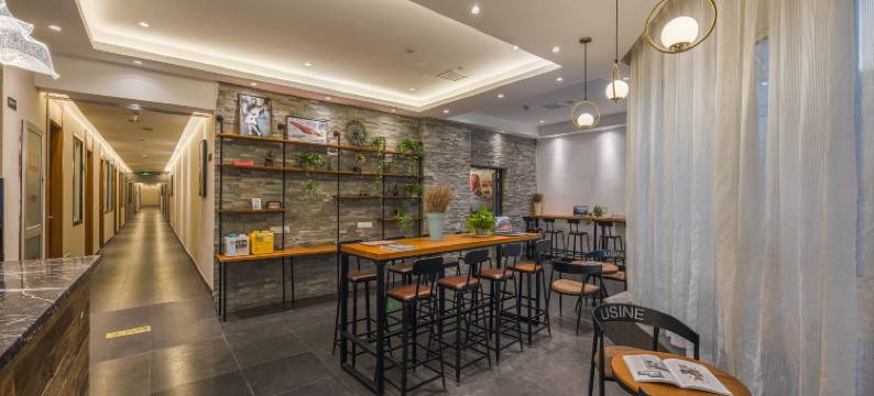 至兰居酒店(宁波南部商务区环球乐园店)图片