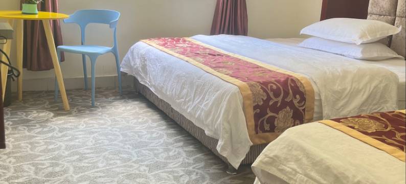 卧龙锦诚酒店图片