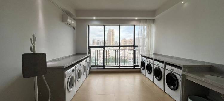 派酒店(珠海城职院金湾华发商都店)图片