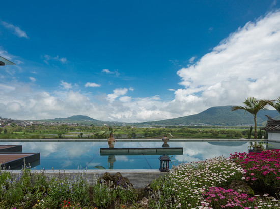 腾冲极边·迹忆全景温泉客栈