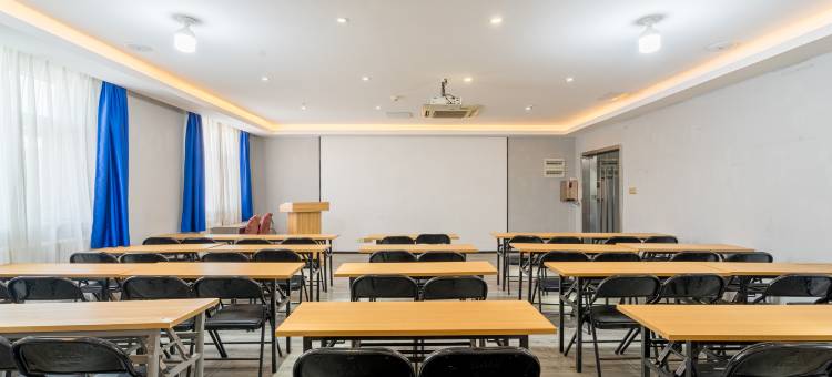 华驿精选酒店(枣庄吾悦广场君山中路店)图片