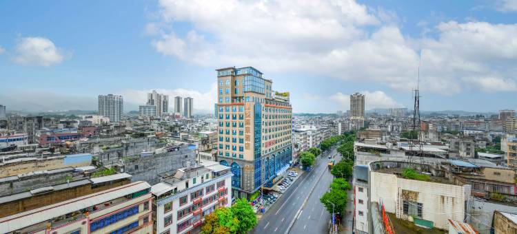 丽悦温泉酒店(陆川步行街高铁站店)图片