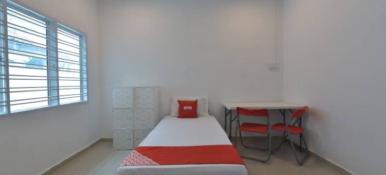 OYO 90889 纳拉辛多小屋酒店(OYO 90889 Narasindo Cottage)图片