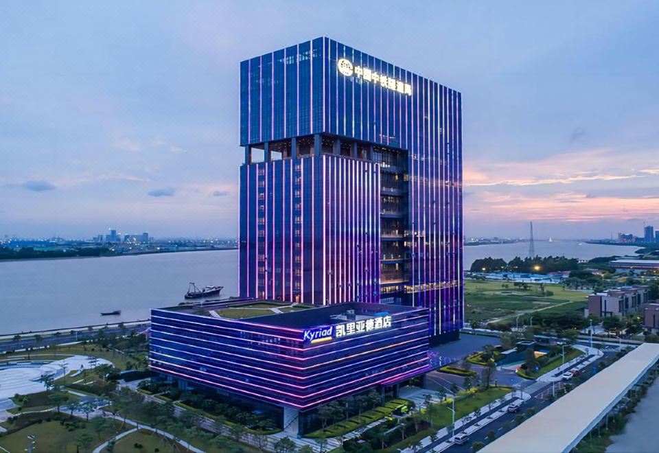 凯里亚德酒店（广州中铁隧道局总部店）外景图