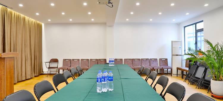 白玉兰酒店(沈阳联合路合作街地铁站店)图片