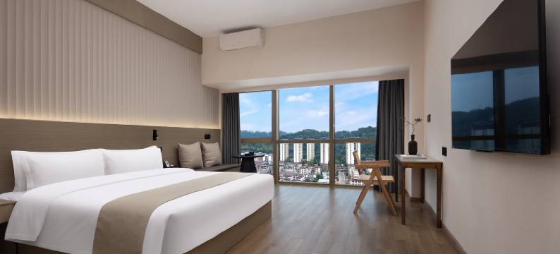 轻舍酒店(张家界国家森林公园景区武陵源店)图片