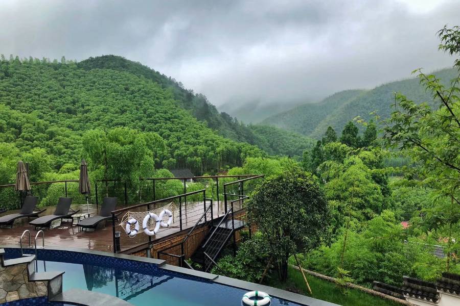 莫干山西竹雲見温泉美墅
