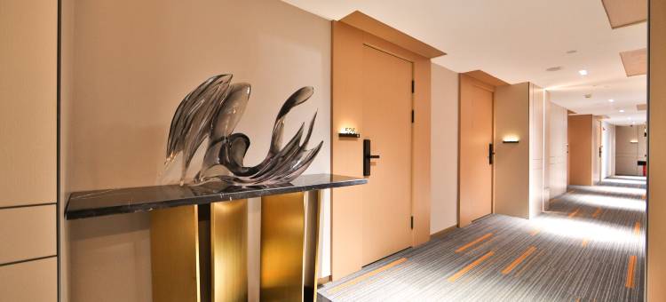 亿龙酒店(吉林火车站财富广场店)图片