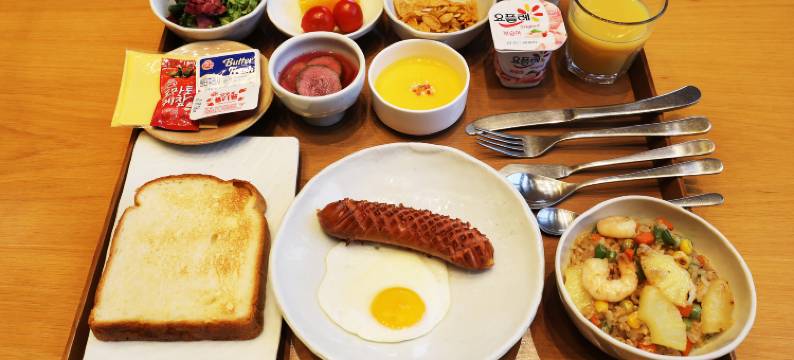 松林酒店(Pinegrove Hotel)图片