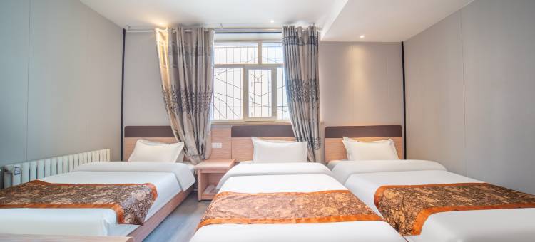 乌鲁木齐金逸豪商务宾馆(花田小镇店)图片