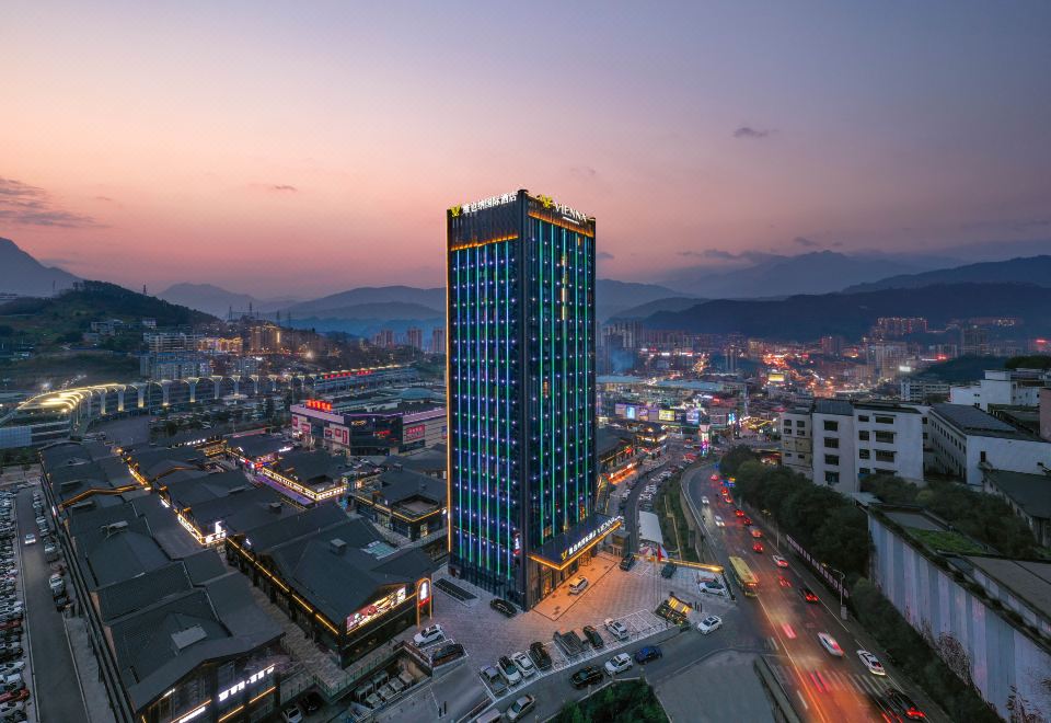 维也纳国际酒店(重庆涪陵宝龙广场店)外景图