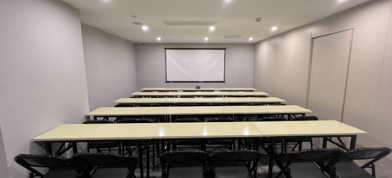 M.PLUS设计师酒店(成都龙泉驿世茂广场店)图片