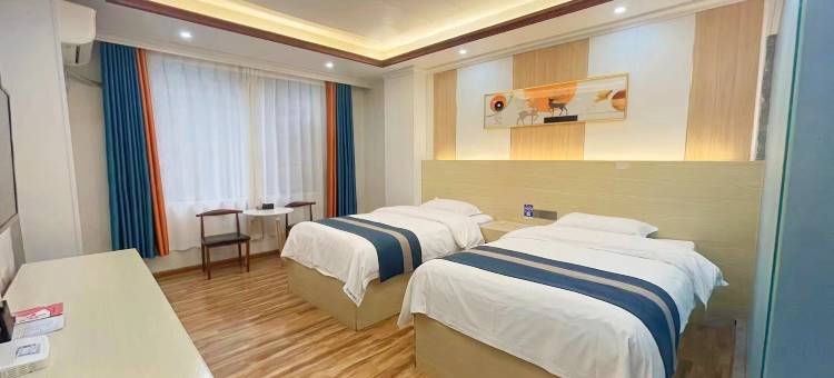 雅江天仙湖大酒店(318国道店)图片