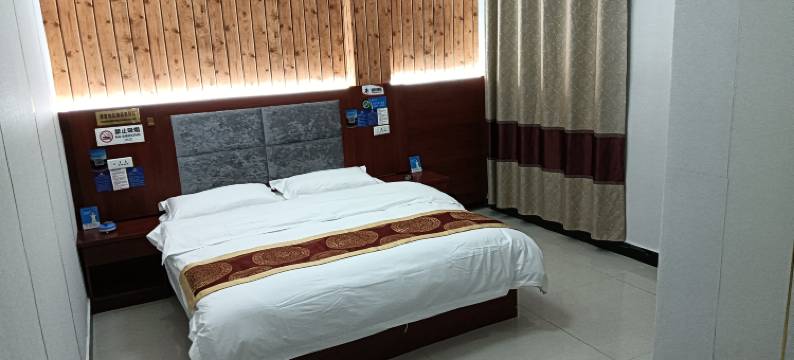 昭通锦风酒店(昭阳一中店)图片