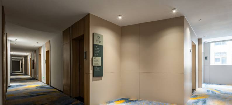 康定溜溜城情歌广场玉景雪莲酒店图片