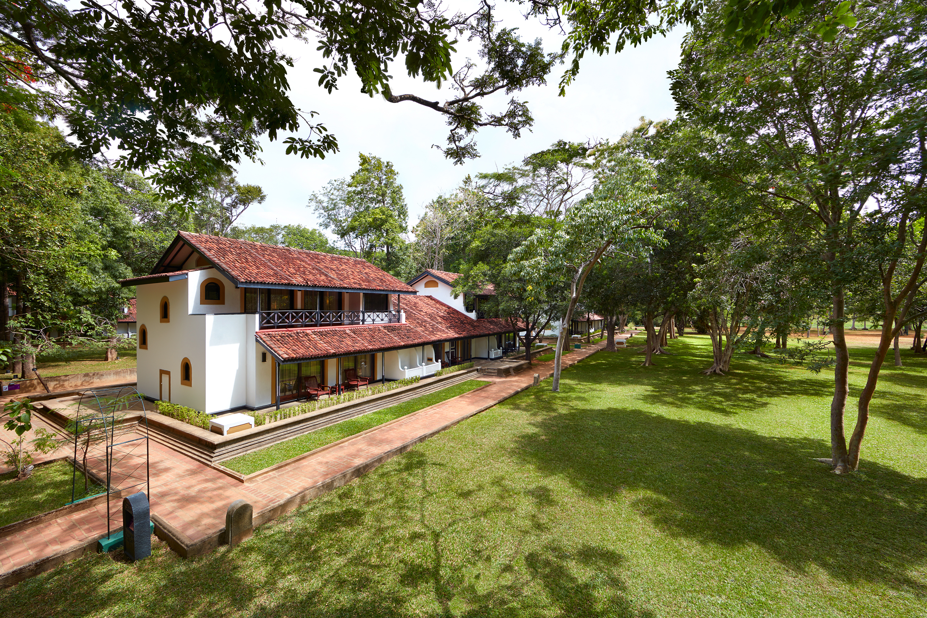 Cinnamon Lodge Habarana Over view