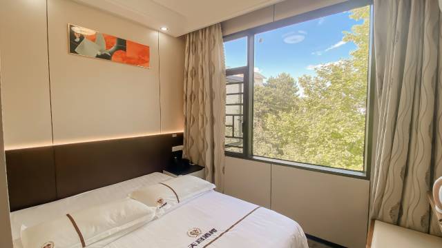 九宫山天宫酒楼(云中湖店)