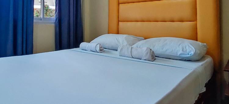 RedDoorz at Alejandro's Suites & Venue图片