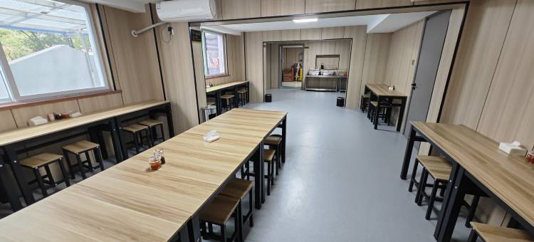 百诺巨幕影院酒店图片