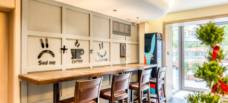 花筑·37housecoffee民宿(哈尔滨哈药六版画博物馆店)图片