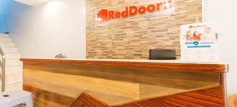 红门酒店-近班邦站(RedDoorz Near Bambang Station)图片
