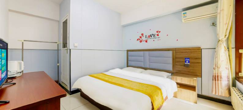 七月公寓酒店(西安钟鼓楼回民街地铁站店)图片