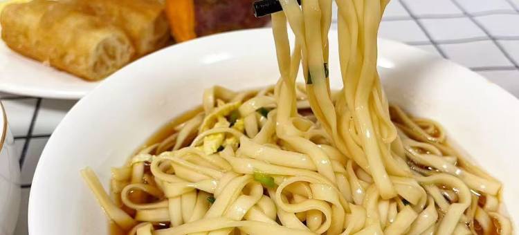 梧品·遇见百草园·树下奇遇时光简奢酒店(绍兴鲁迅故里景区店)图片