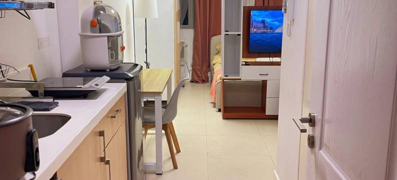 Acellyne's Suites @ The Residences at Commonwealth by Century图片