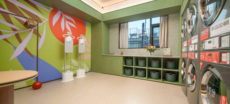 桔子酒店(重庆李子坝牛角沱地铁站店)图片