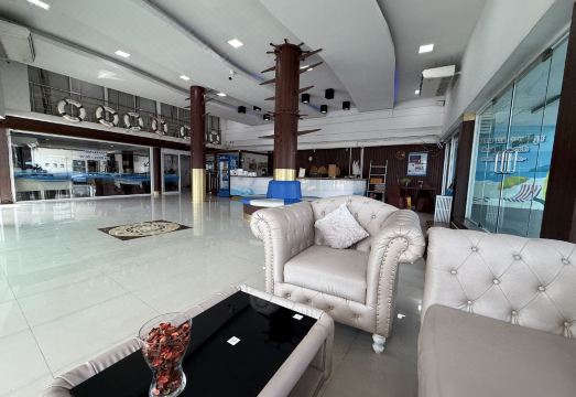 Bed by Cruise Hotel at Samakkhi-Tivanont Hotel Overview