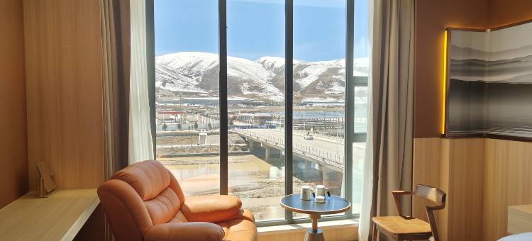 阿坝县河景酒店图片