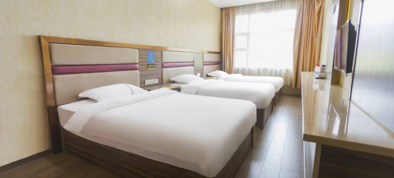 品悦酒店(咸宁火车站店)图片