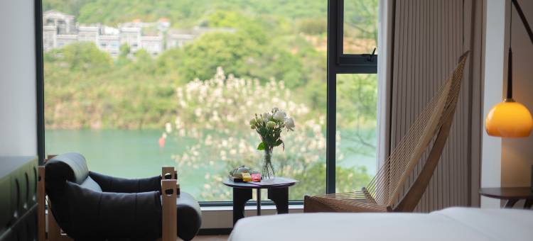 見山·不是山 | Mountain Echo江景度假民宿(郴州资兴东江湖店)图片