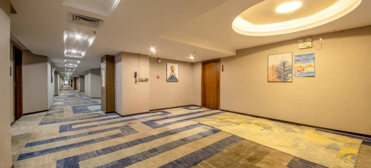 美娱·星峰电竞酒店(东莞南城西平地铁站店)图片