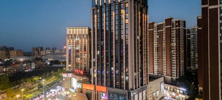 长融豪宜酒店(世贸广场钦州东站店)图片
