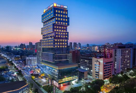 泉州丰泽浦西万达广场宜尚PLUS酒店外景图