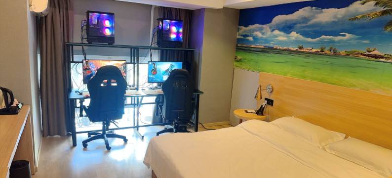 电玩鲸电竞民宿(深圳皇岗口岸店)图片