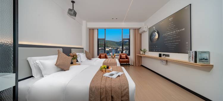 桔朵智能酒店(大理高铁站洱海公园店)图片