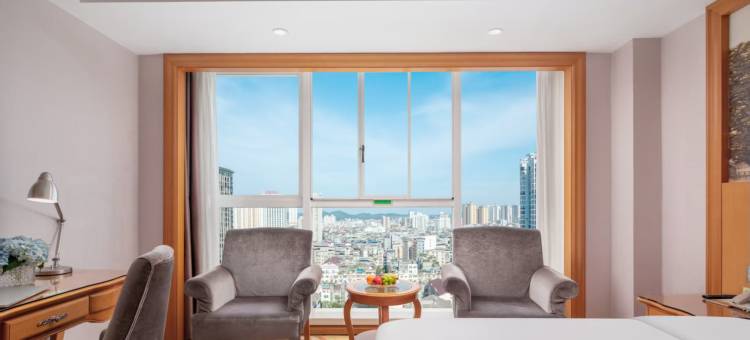 维也纳酒店(来宾北站政和步行街店)图片